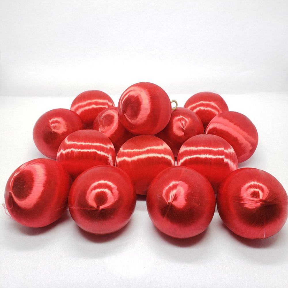 Red Round Ornaments - Pack of 15